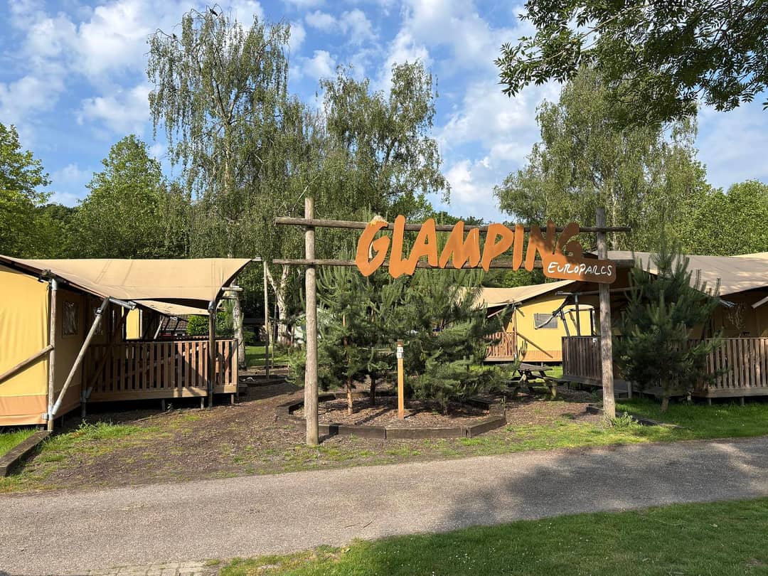 Lodgetent Community 16
