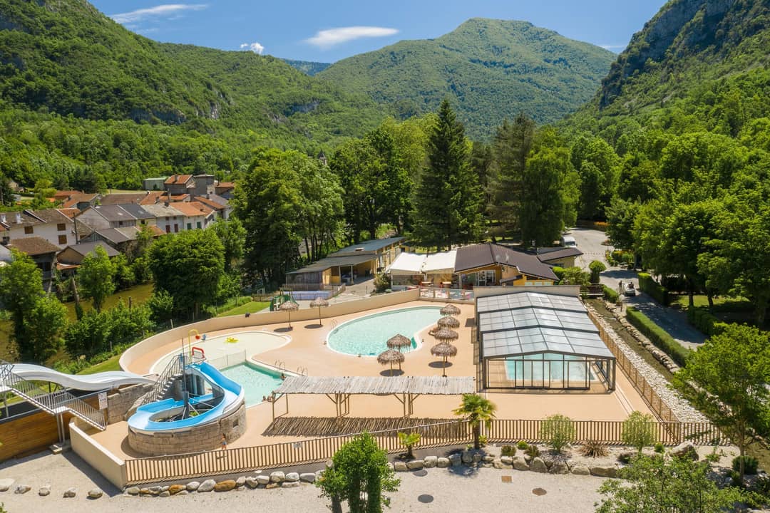 Camping Des Grottes