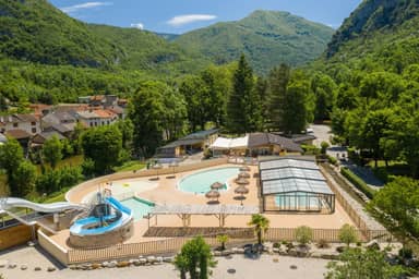 Camping Des Grottes