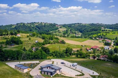 Wine Camp Hazic