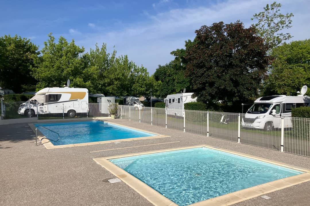 Camping de Bourbon-Lancy Onlycamp