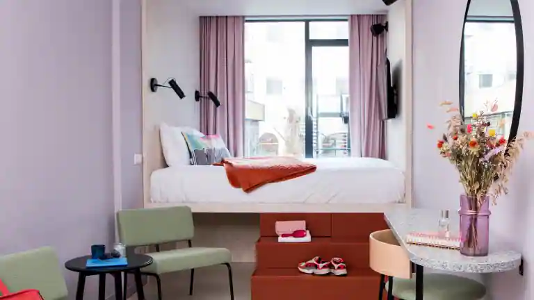 hotel emma next