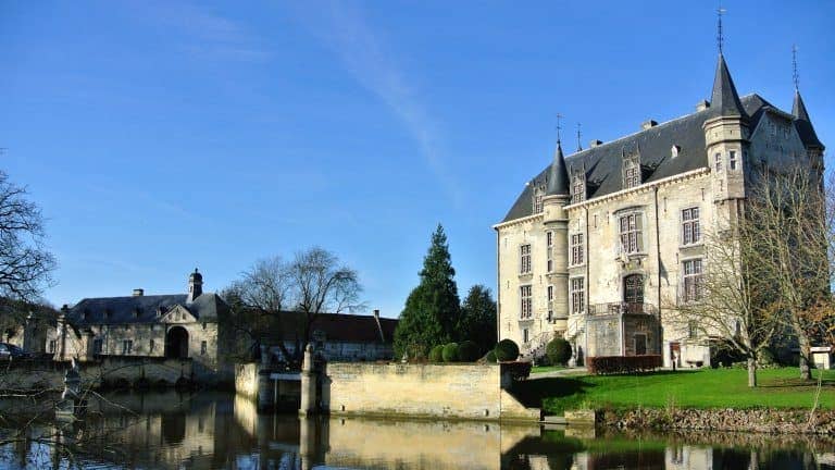Kasteel Schaloen Vakantiewoningen & Hotel