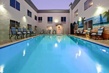 Holiday Inn Express Hollywood Walk of Fame