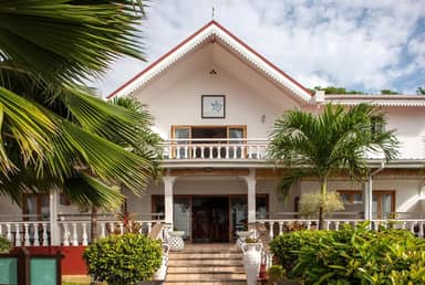 Le Relax Hotel & Restaurant