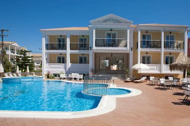 Hotel en Appartementen Royal Nidri