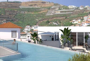 Pestana Fisherman Village