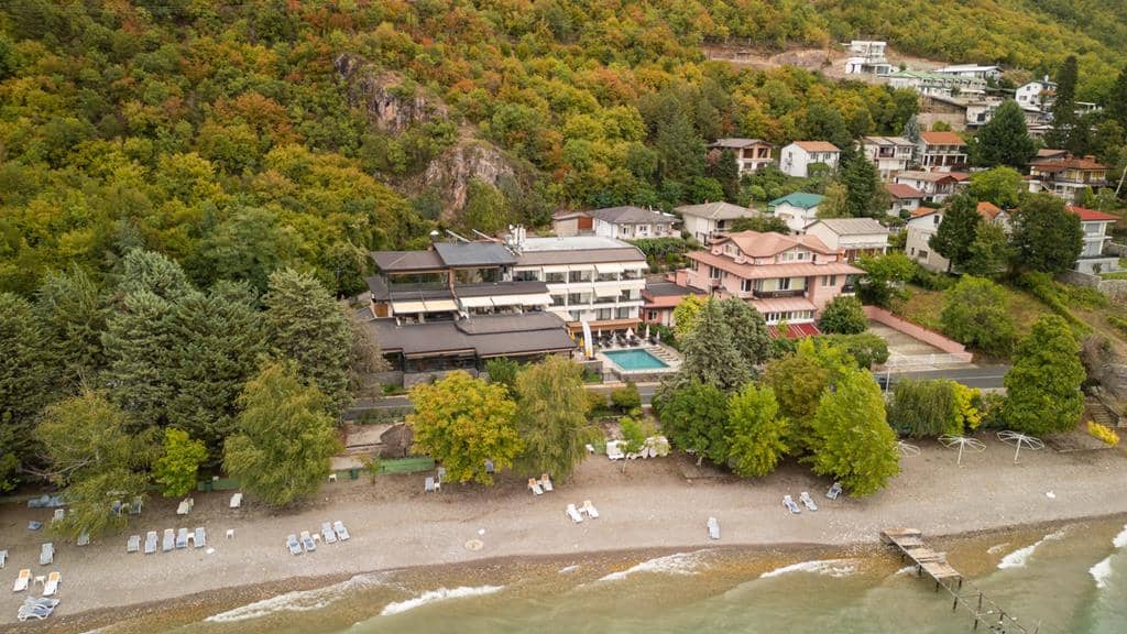 Lago Hotel & Spa