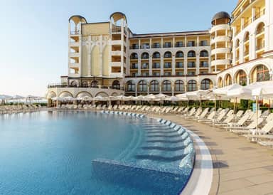 Alua Helios Bay