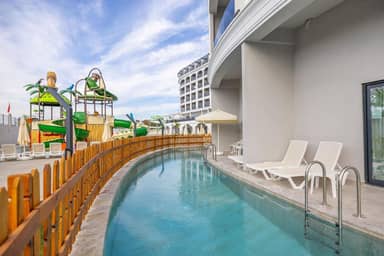 Side Moon Palace Hotel