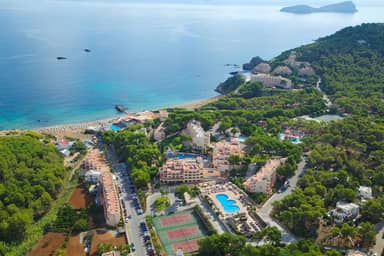 Invisa Figueral Resort Cala Blanca