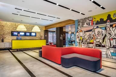 Pod 51st Street