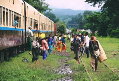Heel Myanmar overland