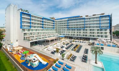 Hotel L Azure