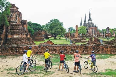 Fietstour Ayutthaya: tempelruïnes en rijstvelden