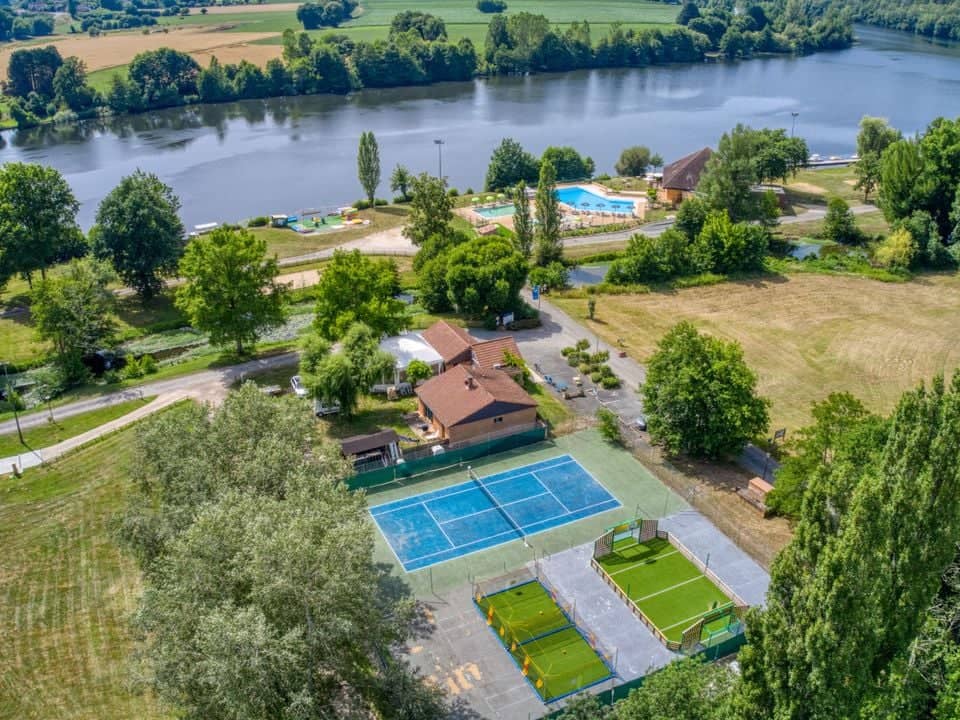 Flower Camping Les Berges de la Dordogne