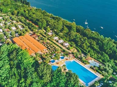 Weekend Glamping Resort
