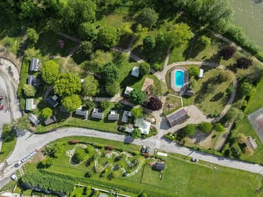 Camping Les Bords Du Guiers