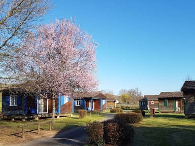 Camping municipal La Rivière - Donzenac