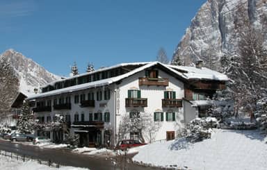 Hotel Menardi