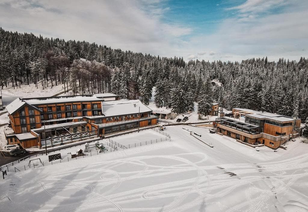 Grmovškov Dom Mountain Hut
