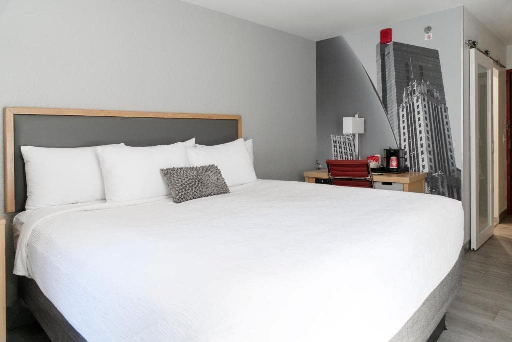 Saint Clair Magnificent Mile