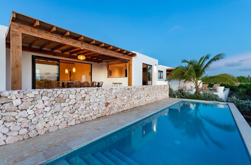 LXRY VILLAS
