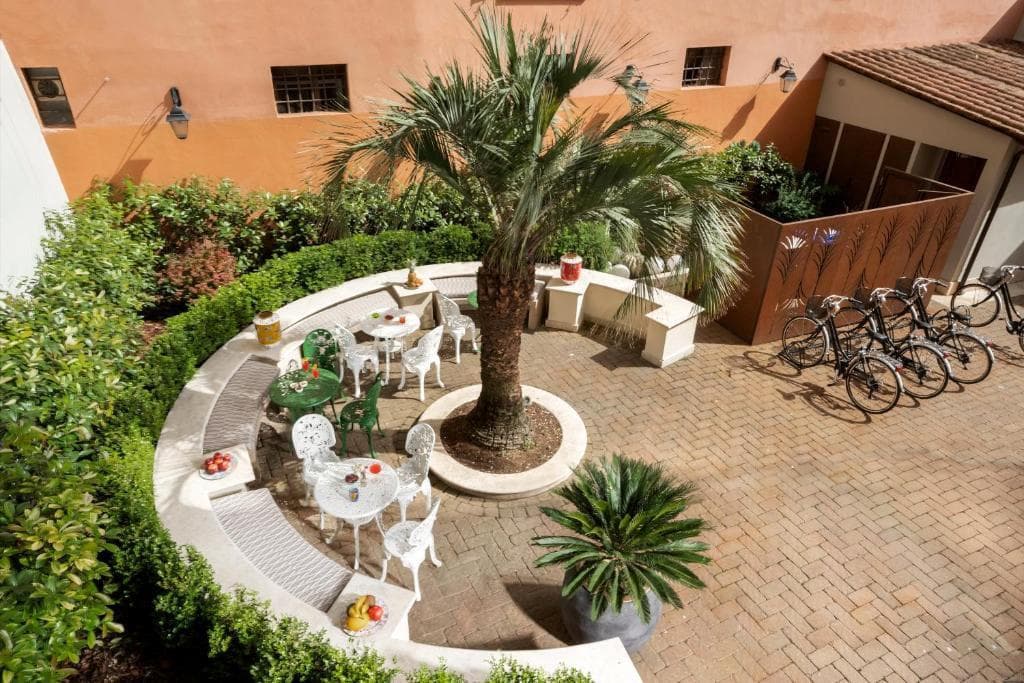 Manfredi Palm Suites