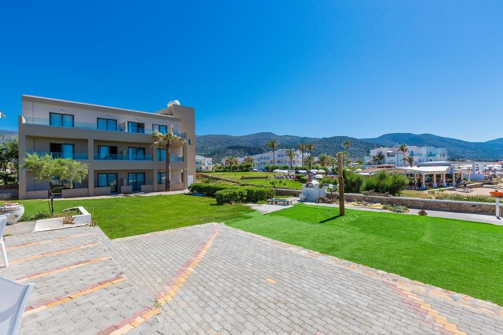 Theo Star Beach Hotel