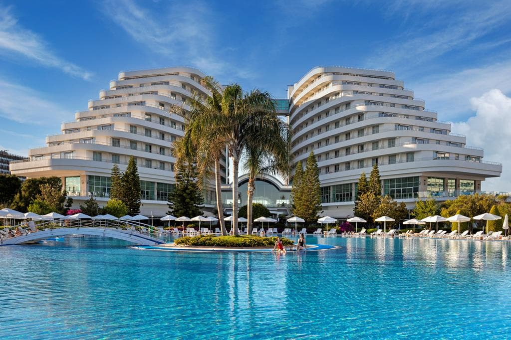Miracle Resort