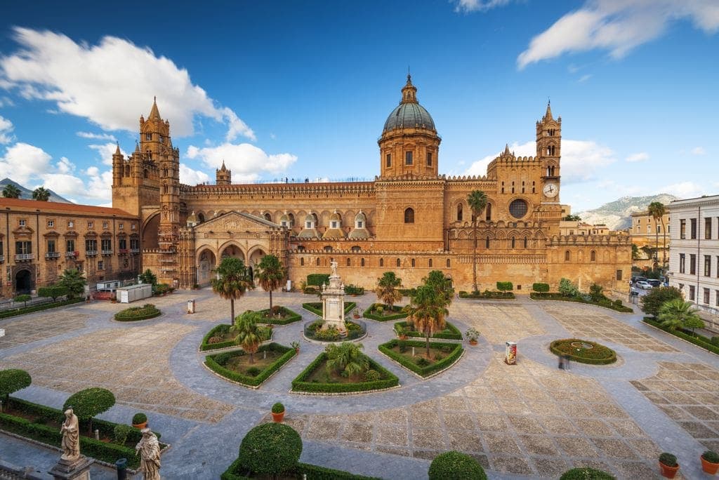 Vliegen naar Palermo met Ryanair of Turkish Airlines: routes, prijzen en tips