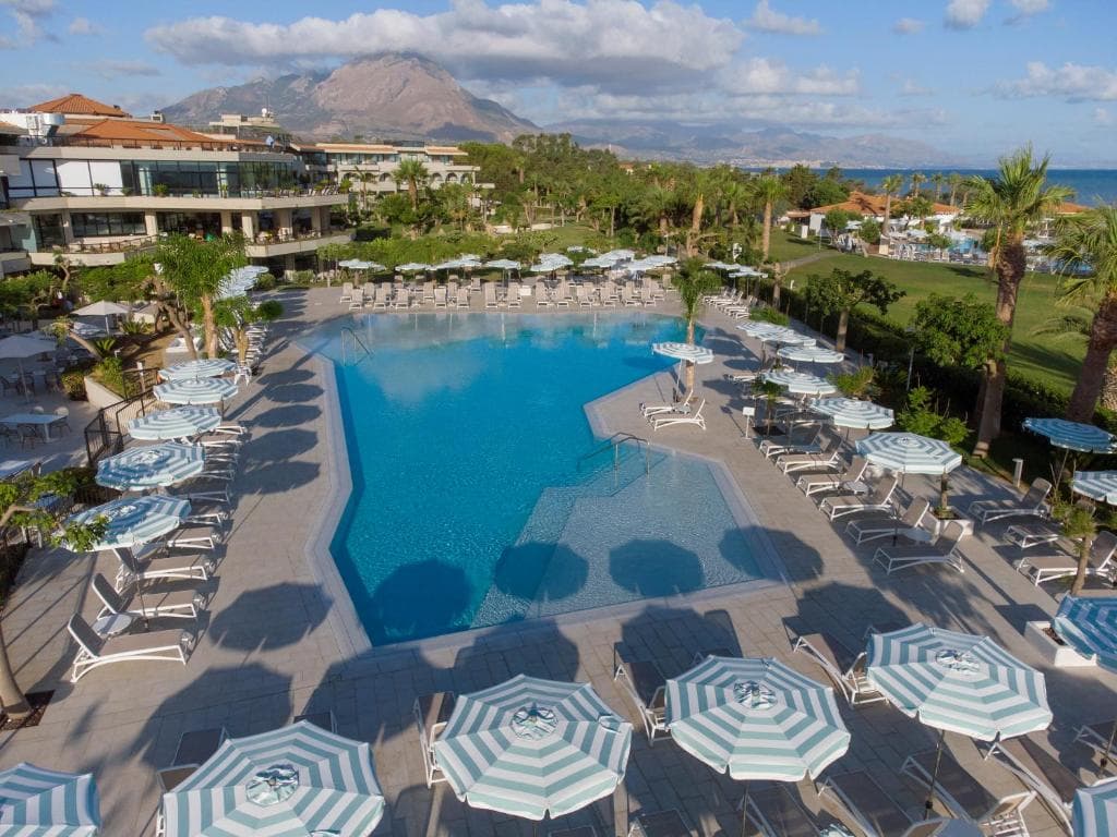 Sicilië resort: luxe, comfort en ontspanning aan zee