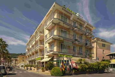 B en B HOTEL Diano Marina Palace
