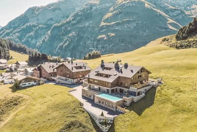 AlpenParks Hotel en Apartment Arlberg