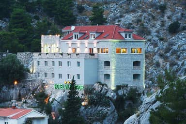 Villa Dvor