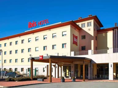 ibis Como Albergo