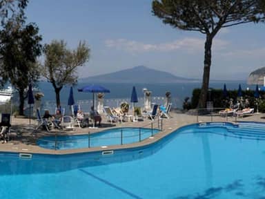 Grand Riviera