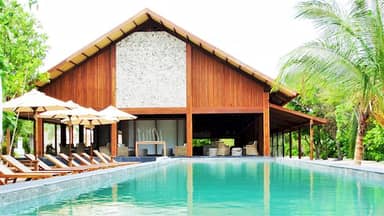 The Barefoot Eco