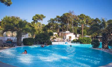 Camping Domaine De Montcalm