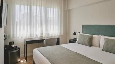 Hotel Tres torres atiram
