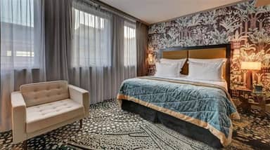 The One Alma Paris