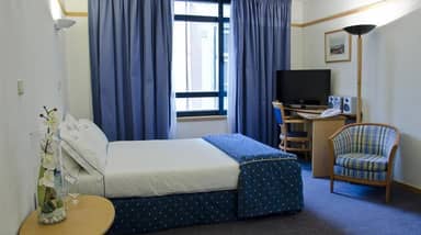 VIP Executive Eden Aparthotel