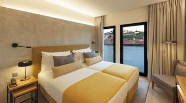 Hotel NEYA Porto