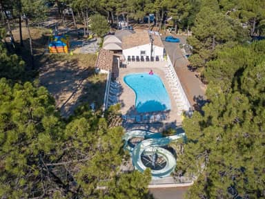 Camping La Pinède en Provence