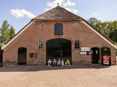 Charmecamping & Appartementen De Regge-Vallei