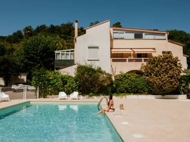 Routes du Monde - Camping Val Fleuri