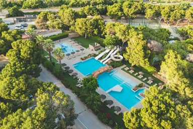 Holacamp Sitges Garrofer